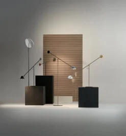 Marset Copernica M bordslampa, röd - svart