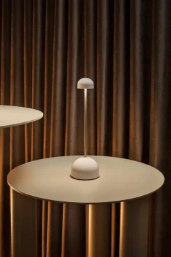 Marset Sips bärbar bordslampa, vit - silver