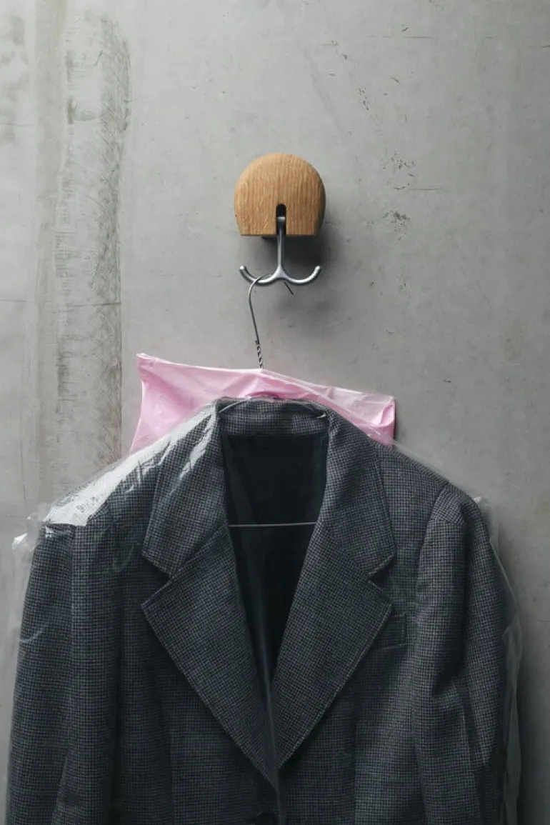 Massproductions Hercule väggkrok, oljad ek