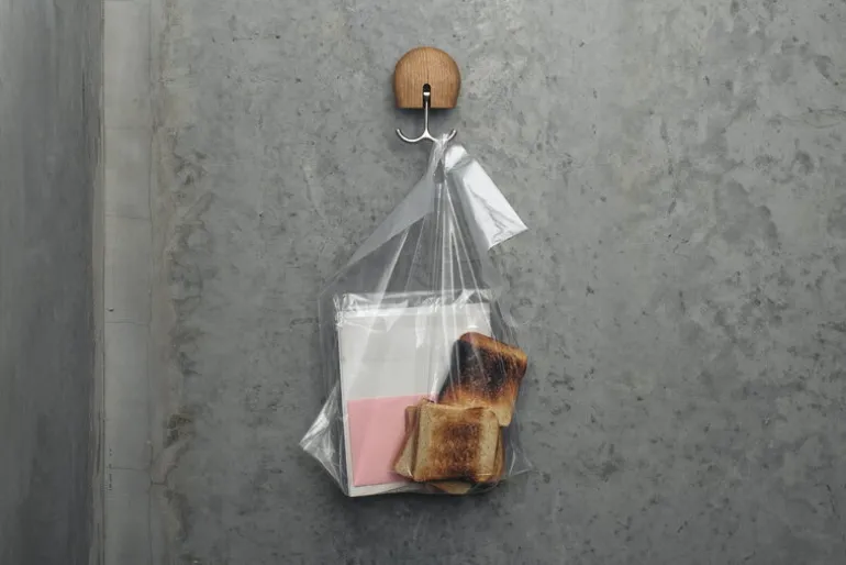 Massproductions Hercule väggkrok, oljad ek