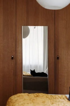 Massproductions Memory spegel, stor, polerat rostfritt stål