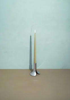 Massproductions Pinci ljushållare, polerat krom