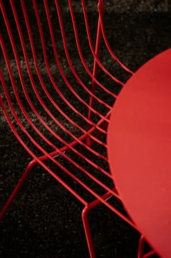 Massproductions Tio bord, 60 cm, högt, klarröd