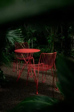 Massproductions Tio stol, klarröd