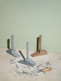 Massproductions Universal dörrstopp, grå