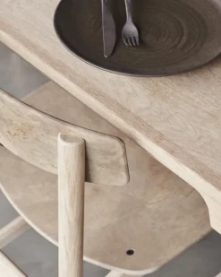 Mater Conscious 3162 stol, såpad ek - coffee waste light