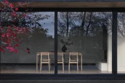 Mater Conscious 3162 stol, såpad ek - coffee waste light