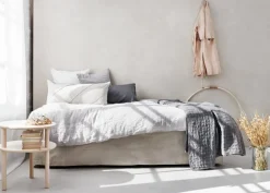 Matri Aava överkast dubbelsäng, 260 x 260 cm, mörkgrå