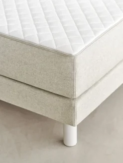 Matri Aina säng, 160 x 200 cm, elfenbensmelange
