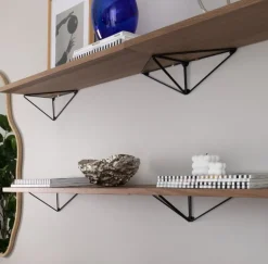 Maze Pythagoras XS-hylla med konsoler, valnöt - svart