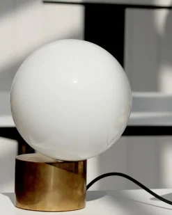 Michael Anastassiades Tip of the Tongue bordslampa, polerad mässing