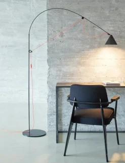 Midgard AYNO L golvlampa, 2700 K, svart - orange