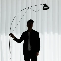 Midgard AYNO L golvlampa, 2700 K, svart