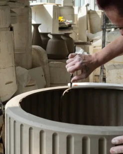 Miniforms Kolos soffbord, glaserad terrakotta