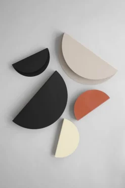 Moebe Half Moon hylla, liten, svart