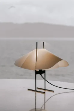 Motarasu Cho bordslampa, vit - svart