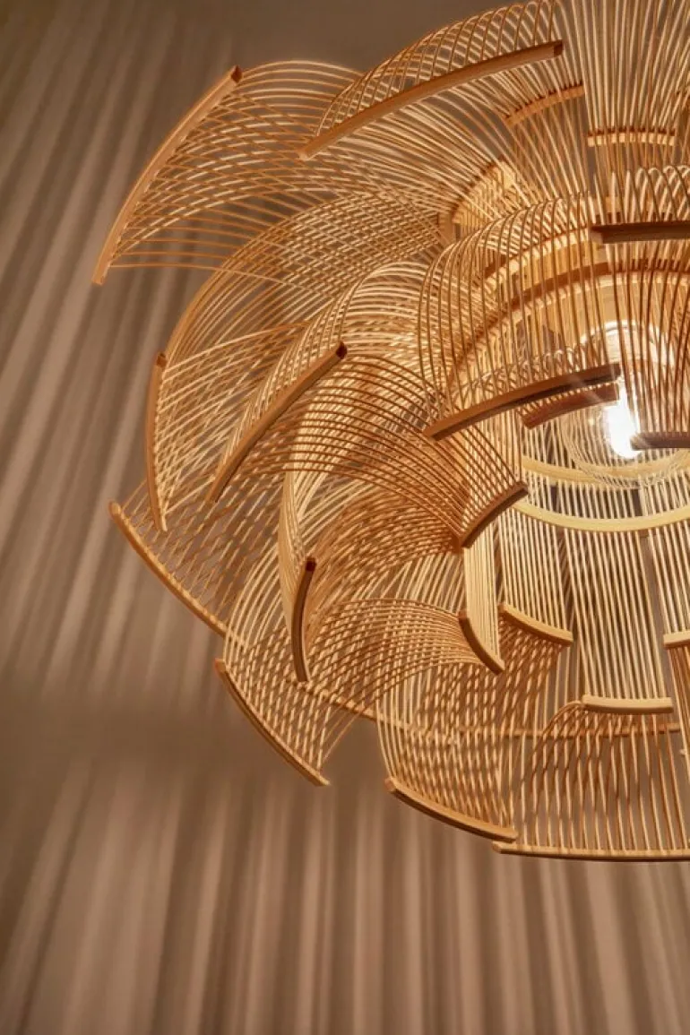 Motarasu Hokore pendellampa, bambu