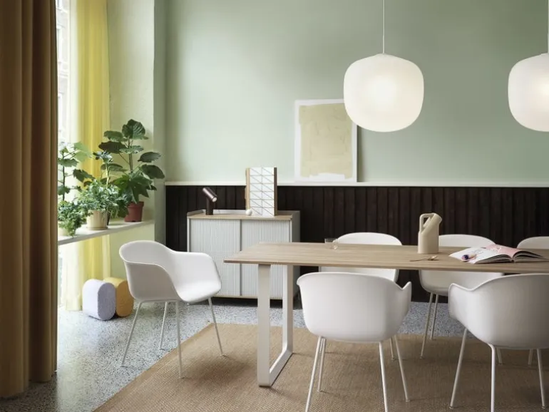 Muuto 70/70 bord, 225 x 90 cm, massiv ek - vitt