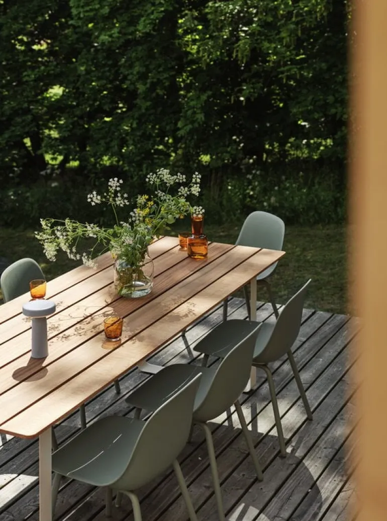 Muuto 70/70 Outdoor bord, 225 x 90 cm, Sapele-mahogny - grå