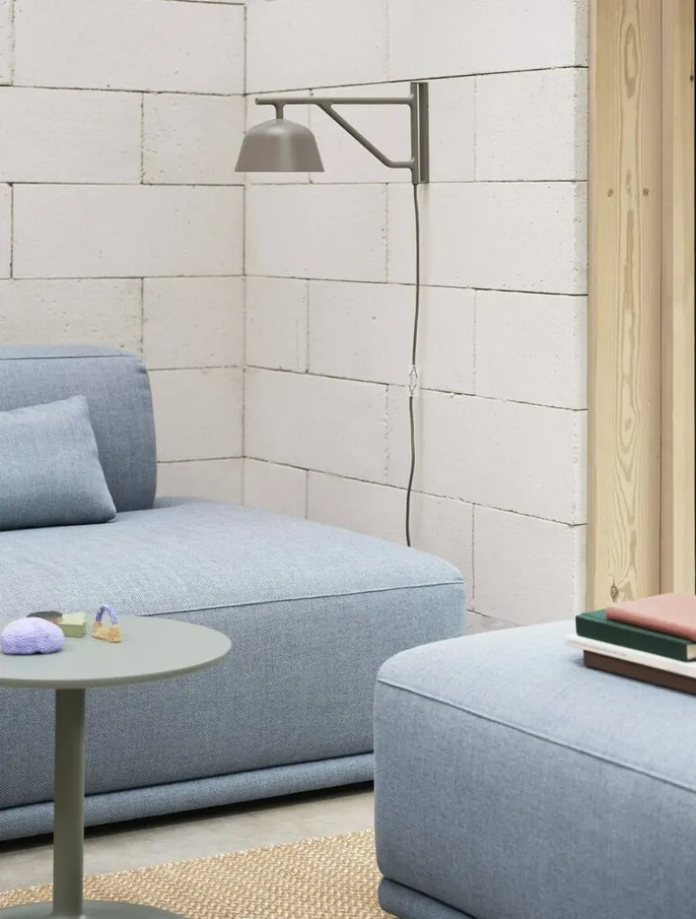 Muuto Ambit vägglampa, taupe