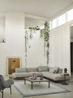 Muuto Couple soffbord, 120 x 84 cm, slät-vågformad, taupe-mörkoljad ek