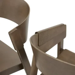 Muuto Cover karmstol, mörkbrun bets