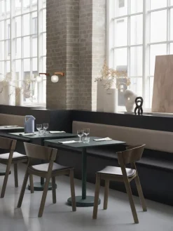 Muuto Cover karmstol, mörkbrun bets