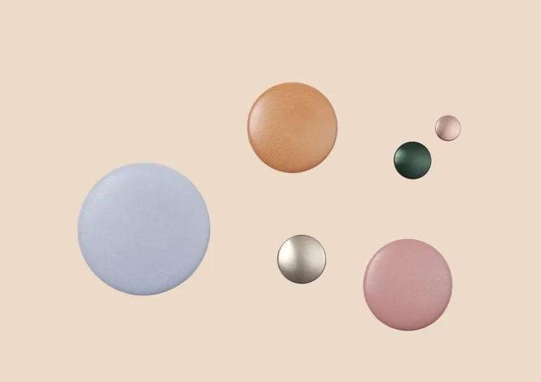 Muuto Dots Metal klädkrok, brungrå