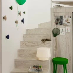 Muuto Dots Wood klädkrokar, 5-pack, svart