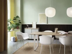 Muuto Fiber fåtölj, rörram, vit