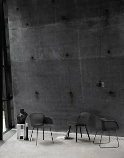 Muuto Fiber fåtölj, slädben, svart