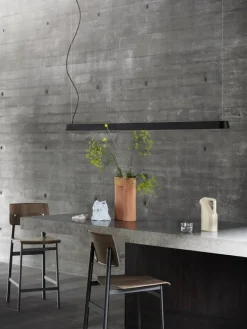 Muuto Linear pendellampa, 169,2 cm, svart