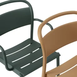 Muuto Linear Steel karmstol, mörkgrön
