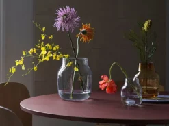 Muuto Midst bord, 120 cm, mörkröd linoleum - mörkröd