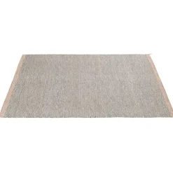 Muuto Ply matta, svart - vit