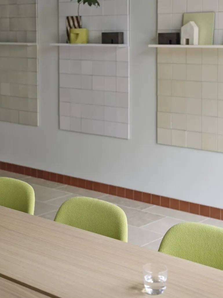 Muuto Ridge blomkruka, h 15 cm, mossgrön