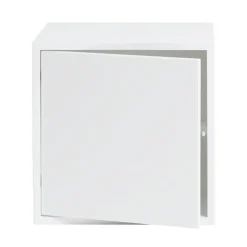 Muuto Stackad hyllmodul med lucka, medium, vit