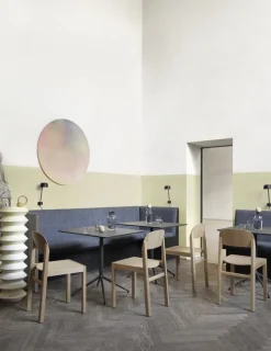 Muuto Still Cafe bord 75 x 65 cm, svart