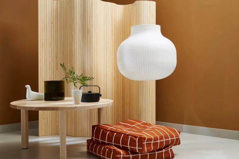 Muuto Strand stängd pendellampa, 60 cm