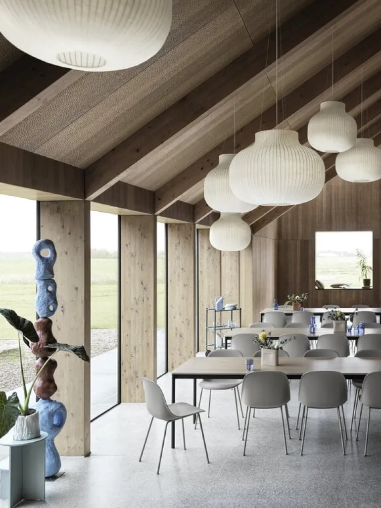 Muuto Strand taklampa, stängd 45 cm