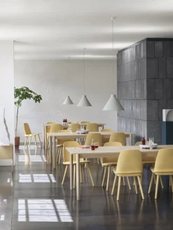 Muuto Top pendellampa, 38 cm, djupröd