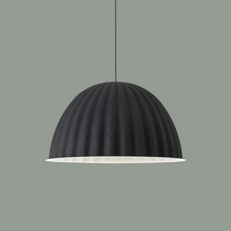Muuto Under the Bell pendellampa 55 cm, svart