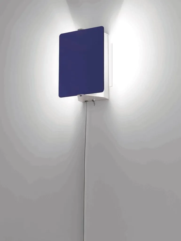 Nemo Lighting Applique à Volet Pivotant vägglampa, blå