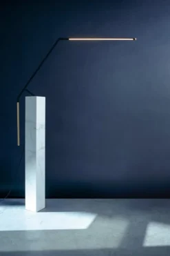 Nemo Lighting Bird bordslampa, svart - mässing