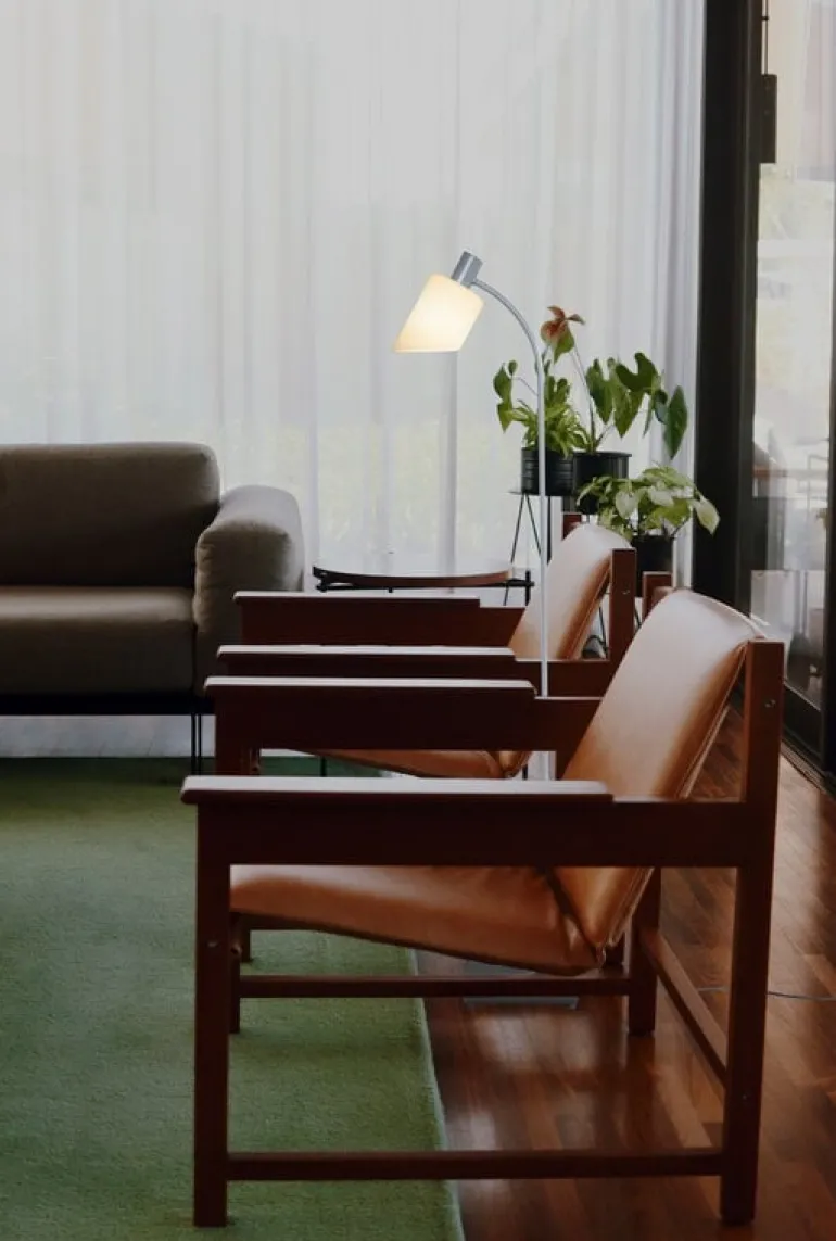 Nemo Lighting Lampe de Bureau Reading golvlampa, vit