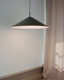 New Works Brolly pendellampa, 70 cm, anodiserad svart