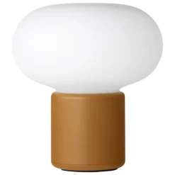 New Works Karl-Johan bärbar bordslampa, ockragul