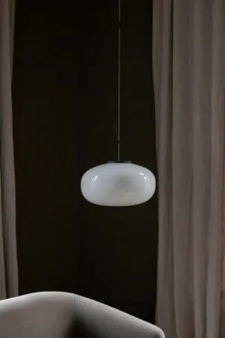 New Works Karl-Johan pendel, 23 cm, opalglas