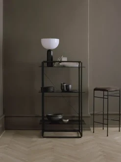 New Works Kizu bordslampa, stor, svart marmor