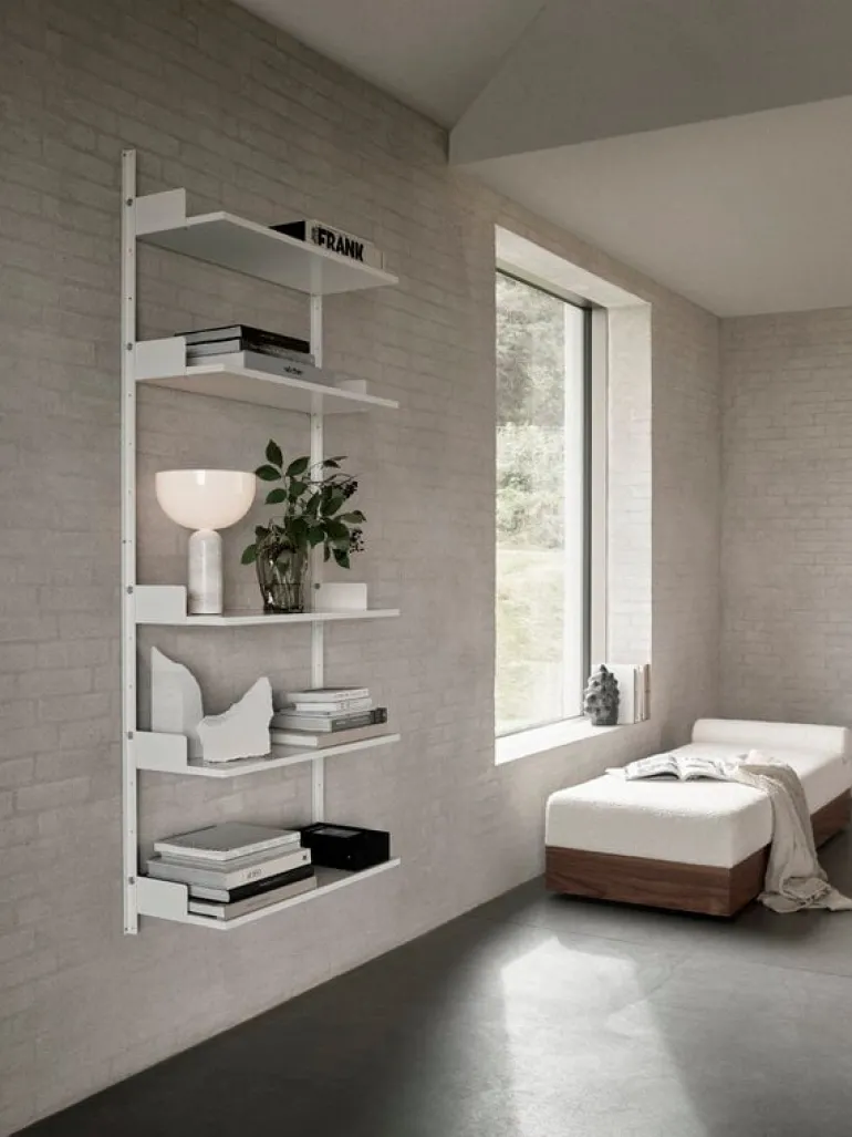 New Works Kizu bordslampa, liten, vit marmor